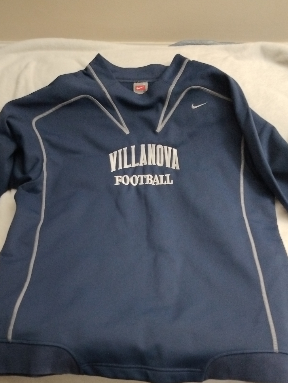 Nike Therma Fit Villanova Wildcats Pullover Sweatshirt Men's Large Read
